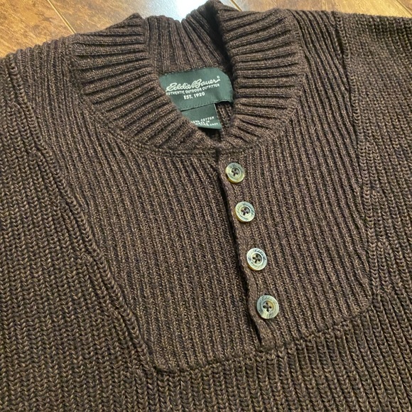 Eddie Bauer Pull-Over (100% Cotton) - Picture 3 of 12